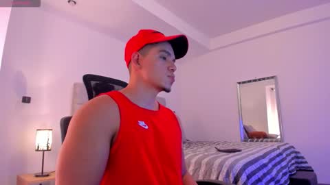 chrismorgan24 online show from November 6, 8:21 pm