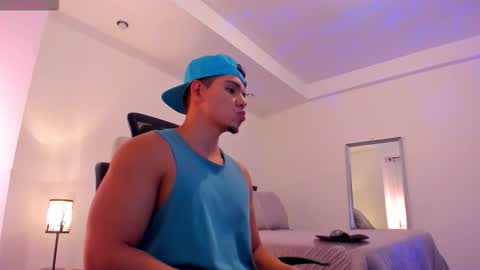 chrismorgan24 online show from January 16, 11:31 pm