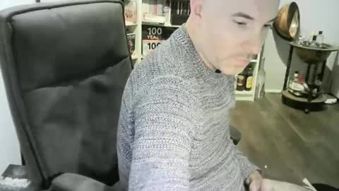 chrisprngr online show from May 10, 12:32 pm
