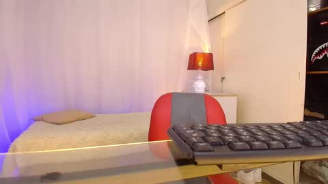 chriss online show from February 25, 1:21 pm