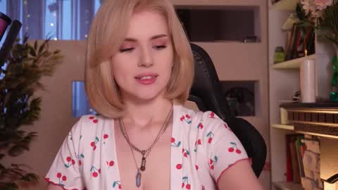 chriss_foxx online show from March 27, 3:23 pm