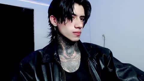 Snapshot of chriss_opp chatting on February 13, 8:06 am CHRIS INDEPENT MODEL online show from February 13, 8:06 am