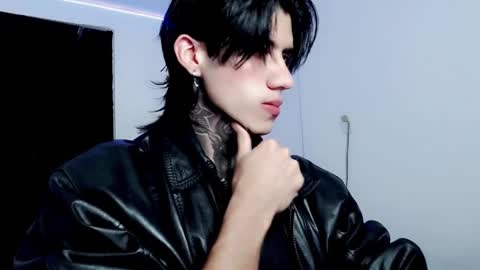 Snapshot of chriss_opp chatting on February 24, 8:25 pm CHRIS INDEPENT MODEL online show from February 24, 8:25 pm