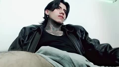 Snapshot of chriss_opp chatting on March 2, 8:50 pm CHRIS INDEPENT MODEL online show from March 2, 8:50 pm