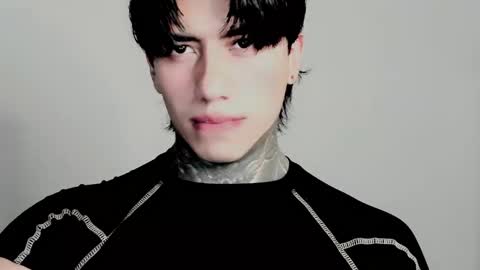 Snapshot of chriss_opp chatting on November 26, 12:22 am CHRIS INDEPENT MODEL online show from November 26, 12:22 am