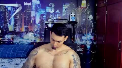 Snapshot of chriss_stewart2 chatting on May 20, 2:07 am Chriss Stewart online show from May 20, 2:07 am