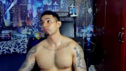 Snapshot of chriss_stewart2 chatting on June 18, 2:01 am Chriss Stewart online show from June 18, 2:01 am
