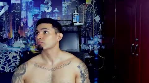 Snapshot of chriss_stewart2 chatting on June 19, 2:27 am Chriss Stewart online show from June 19, 2:27 am