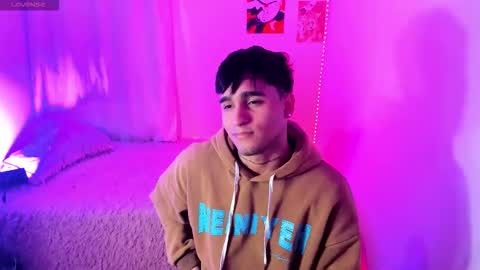 Snapshot of chriss_wg_ chatting on January 10, 11:09 pm Christian Wang online show from January 10, 11:09 pm