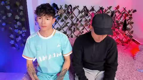 Snapshot of chriss_wg_ chatting on April 21, 10:56 pm Christian Wang online show from April 21, 10:56 pm