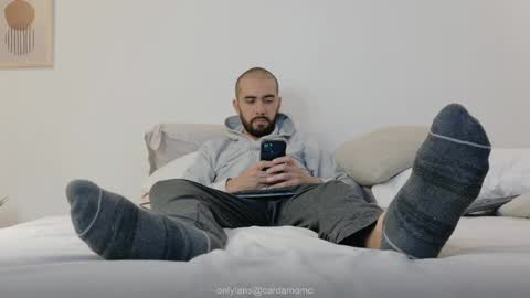 Cardamomo online show from April 18, 12:03 am