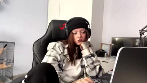 Kristi online show from March 1, 8:05 am