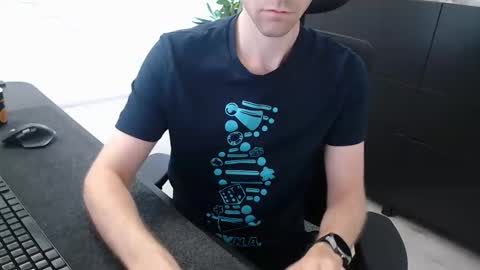 christianblck online show from October 13, 8:58 am