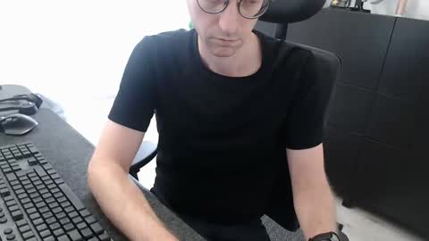 Chris online show from September 10, 8:47 am