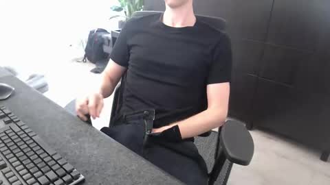 Chris online show from September 18, 8:16 am