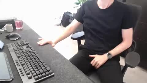 Chris online show from September 22, 8:05 am