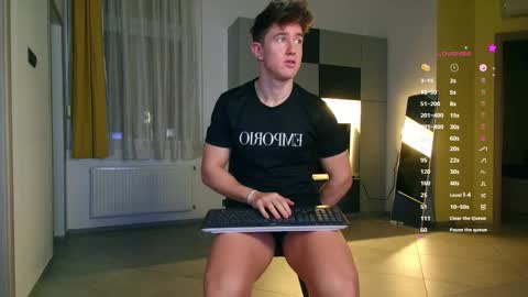 UPVOTE ME ------  ILL DO SOMETHING FOR FREE online show from October 18, 7:14 pm