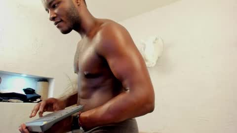 Snapshot of christianlewis_ chatting on February 27, 2:00 pm Christian Lewis online show from February 27, 2:00 pm