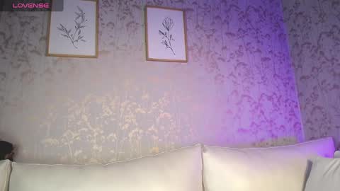 Snapshot of christianm_18 chatting on December 13, 6:21 am Chris online show from December 13, 6:21 am