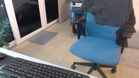 Snapshot of christiano1977 chatting on November 30, 3:54 am Michael USA online show from November 30, 3:54 am