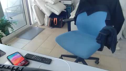 Snapshot of christiano1977 chatting on December 20, 3:19 pm Michael USA online show from December 20, 3:19 pm