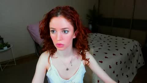christinaconteeree online show from May 24, 4:06 am