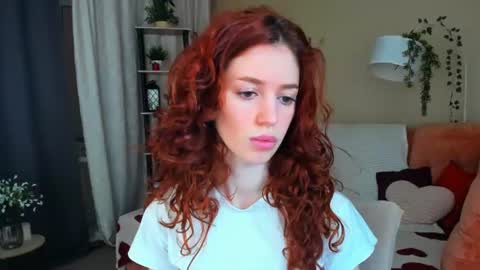christinaconteeree online show from July 14, 7:08 pm