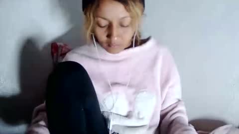 christine213 online show from January 14, 4:50 pm