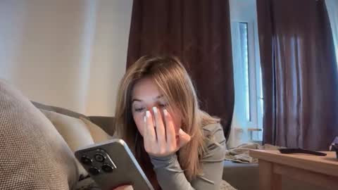 Snapshot of christine_666 chatting on November 2, 10:50 am Christine online show from November 2, 10:50 am