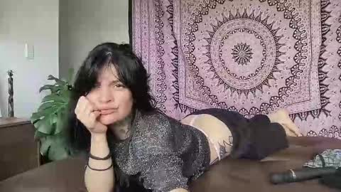 Val riess -- Instagram free online show from October 21, 5:13 pm