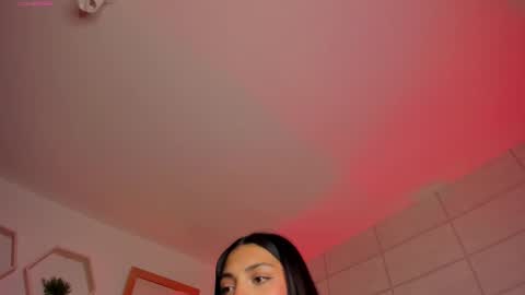 Snapshot of christine_harper chatting on September 11, 12:05 pm Christine online show from September 11, 12:05 pm