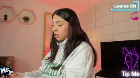 Snapshot of christine_harper chatting on October 20, 11:54 am Christine online show from October 20, 11:54 am