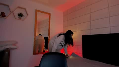 Christine  online show from February 9, 12:20 pm