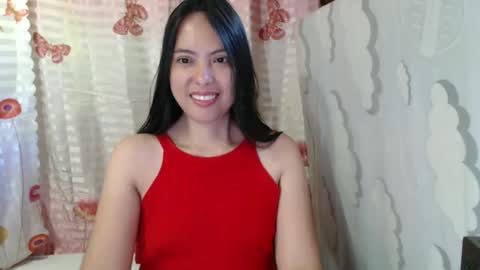 Snapshot of christine_scott chatting on February 3, 12:47 am christine_scott online show from February 3, 12:47 am