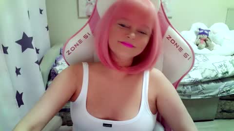 Snapshot of christirose chatting on October 13, 6:13 am Christi online show from October 13, 6:13 am