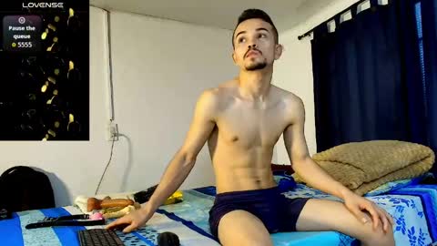 CHRISTOPHER online show from May 23, 11:03 am