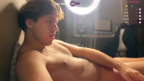 Christopher online show from November 22, 6:40 pm