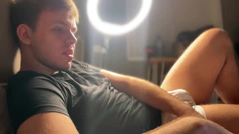 Christopher online show from January 7, 7:49 pm