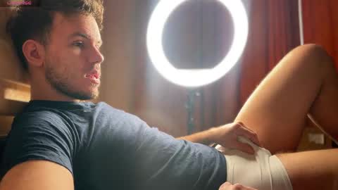 Christopher online show from April 16, 11:22 am