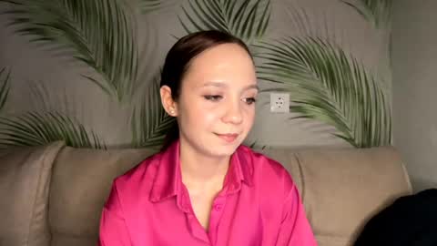 Lani online show from April 14, 5:30 pm