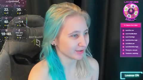 Snapshot of christyw3b chatting on November 16, 5:46 am christyw3b online show from November 16, 5:46 am