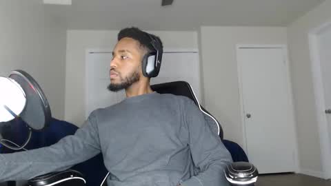 ChrisVacherx online show from January 17, 5:34 am