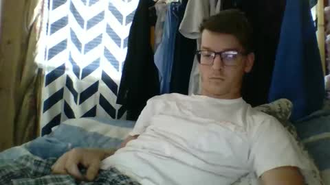 Snapshot of chrisvibess chatting on May 3, 2:01 pm chrisvibess online show from May 3, 2:01 pm