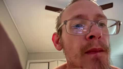 chriswells062590 online show from March 28, 4:39 pm