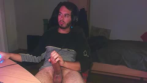 Snapshot of chromefox123 chatting on November 27, 1:07 am Chromefox123 online show from November 27, 1:07 am