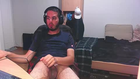 Snapshot of chromefox123 chatting on December 13, 9:09 pm Chromefox123 online show from December 13, 9:09 pm