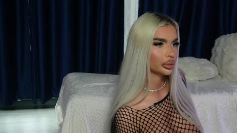 Chrystal online show from May 7, 4:01 pm