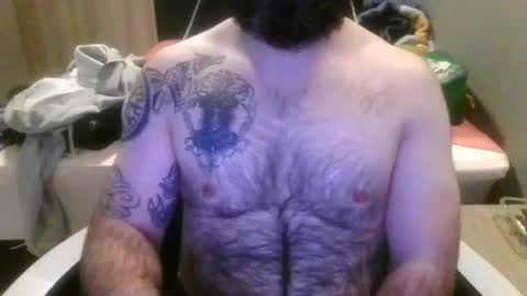 Snapshot of chub_bear_99 chatting on June 18, 1:17 am chub bear 99 online show from June 18, 1:17 am