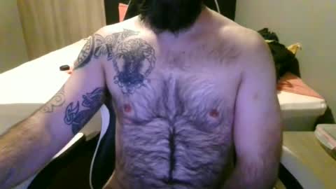 Snapshot of chub_bear_99 chatting on June 22, 10:23 am chub bear 99 online show from June 22, 10:23 am
