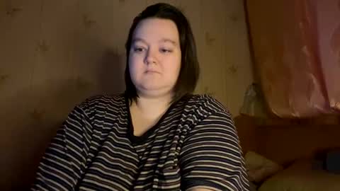 Snapshot of chubby__katie_ chatting on February 8, 5:29 am Kat online show from February 8, 5:29 am